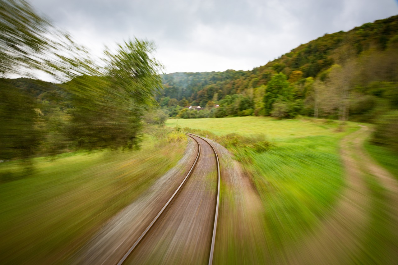 Image - train travel seemed steel drive