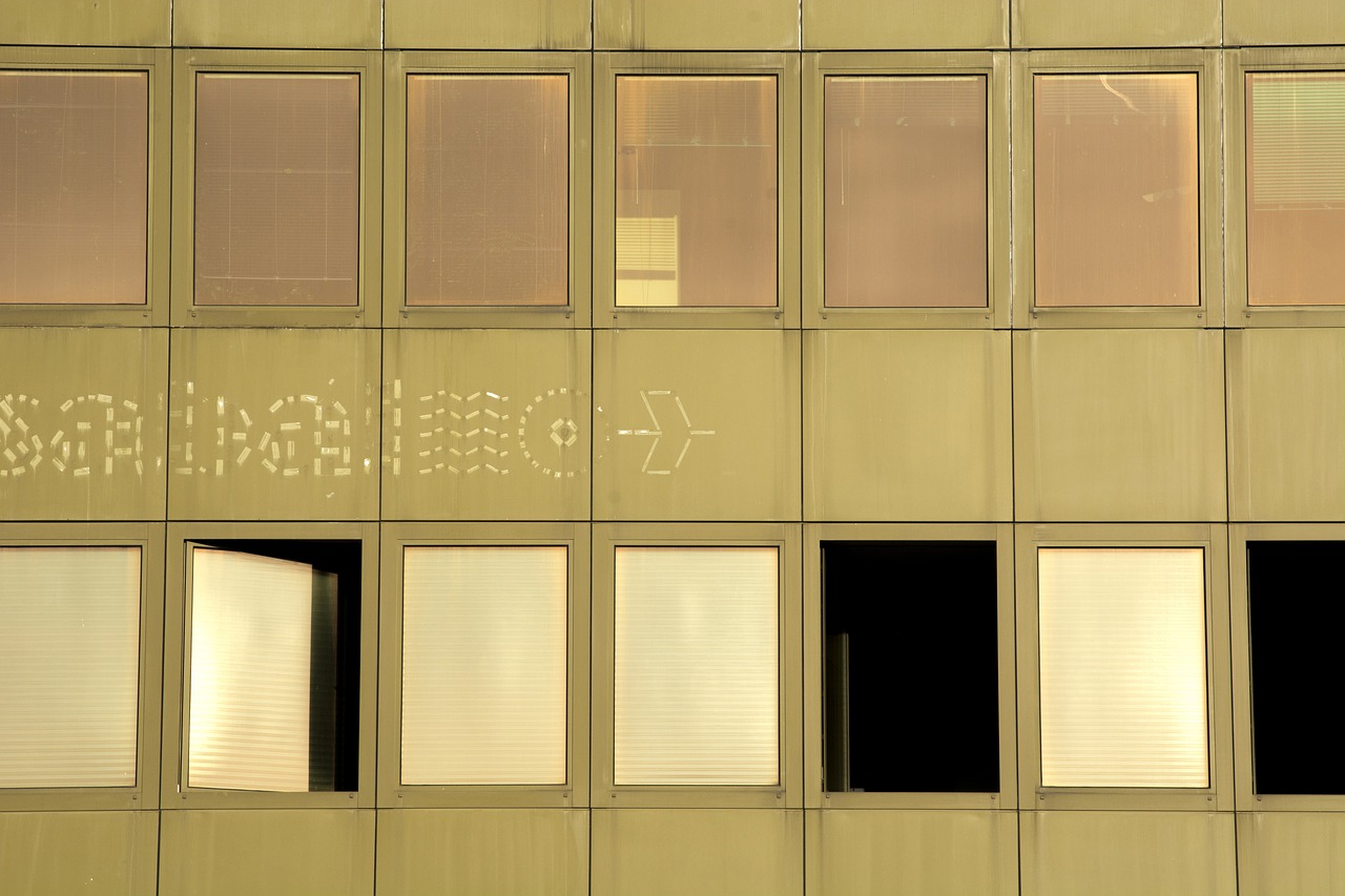 Image - window old building retro green