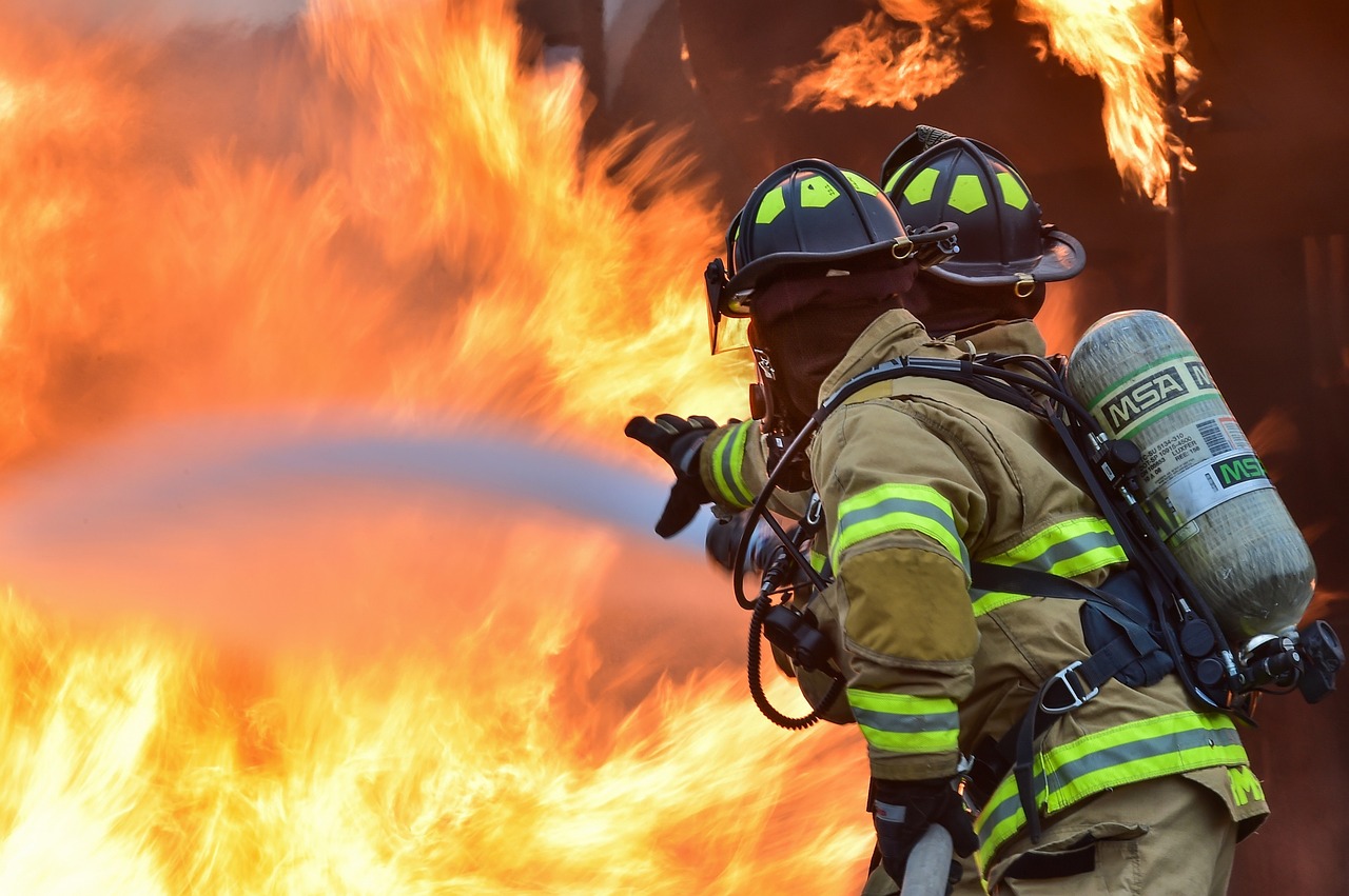 Image - firefighters training live fire