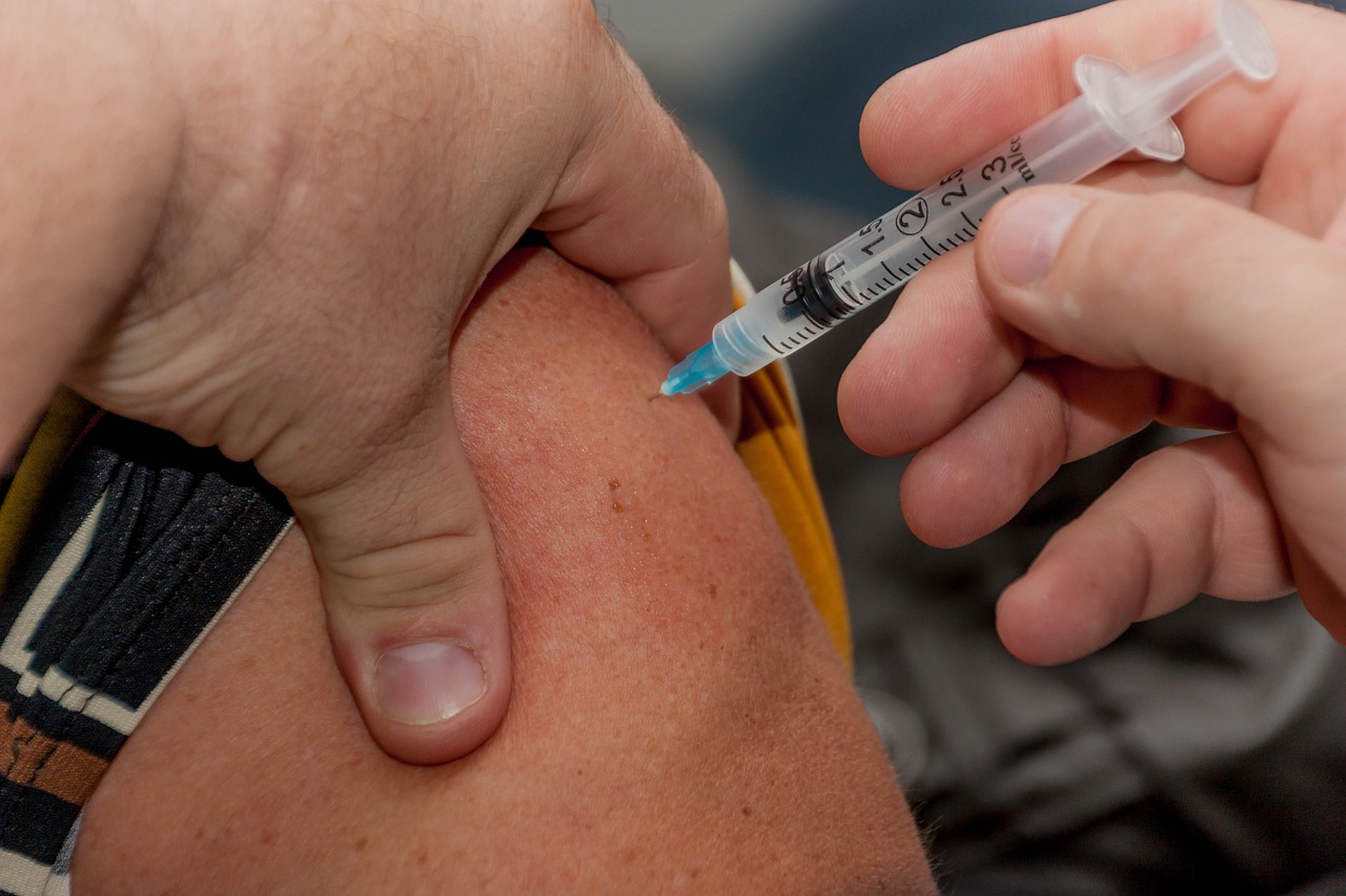 Image - flu shot needle ouch medical