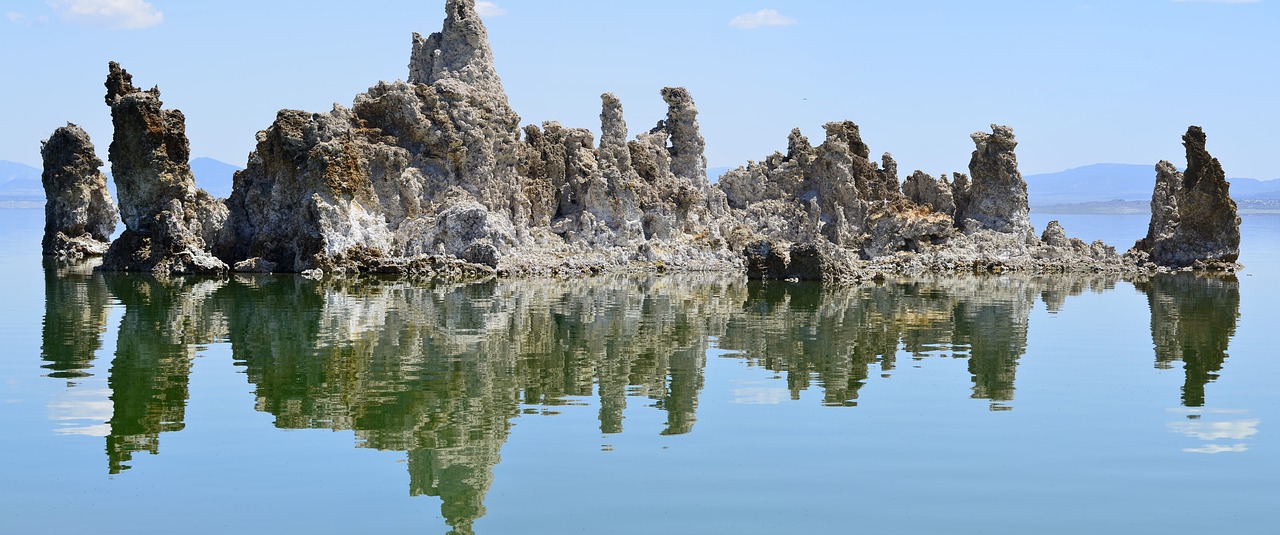 Image - monolake lake usa sierra nevada