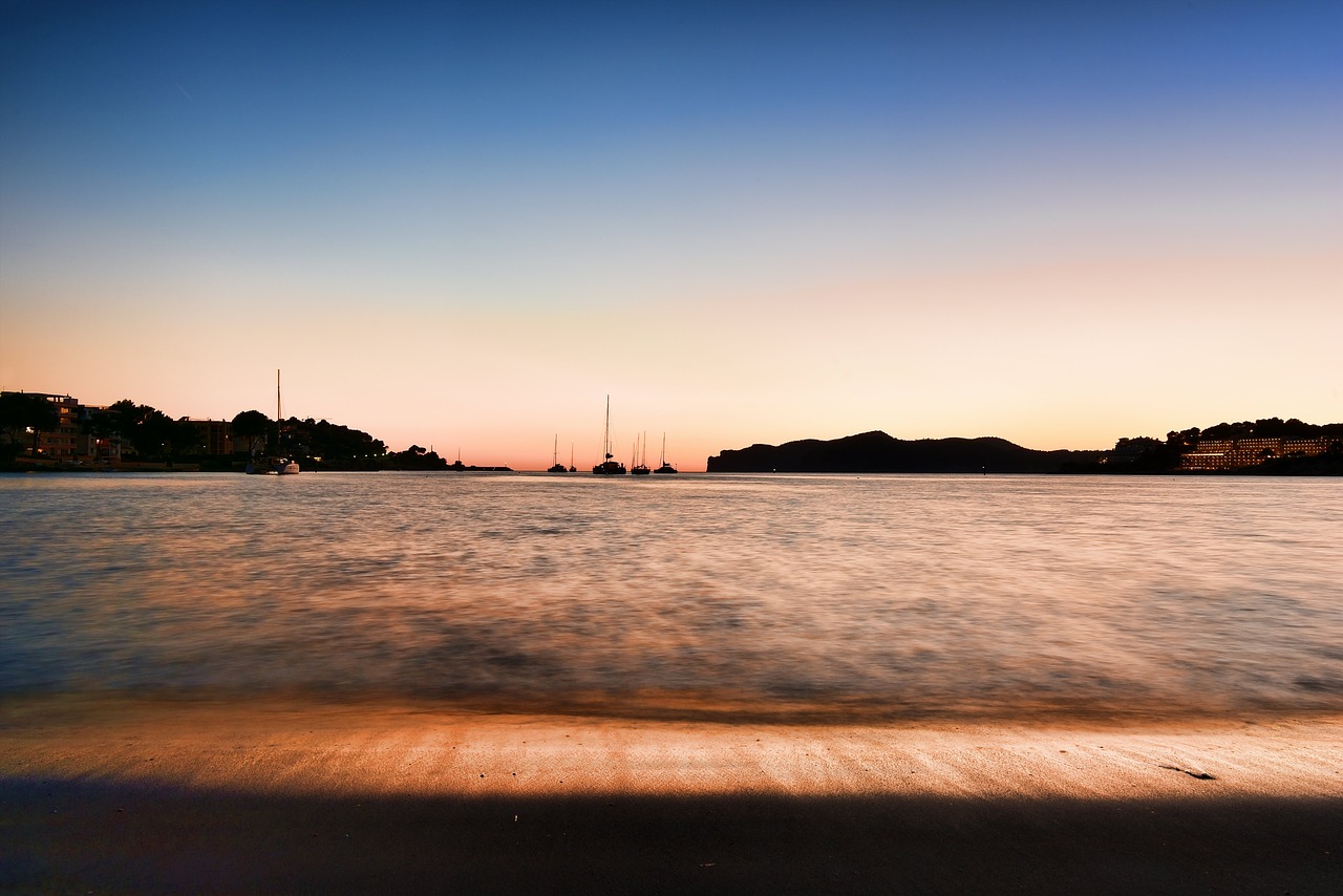 Image - mallorca night beach water spain