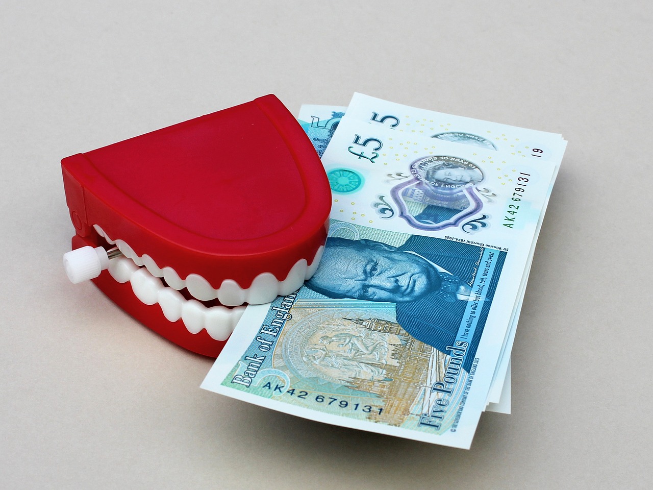 Image - money grab teeth currency finance