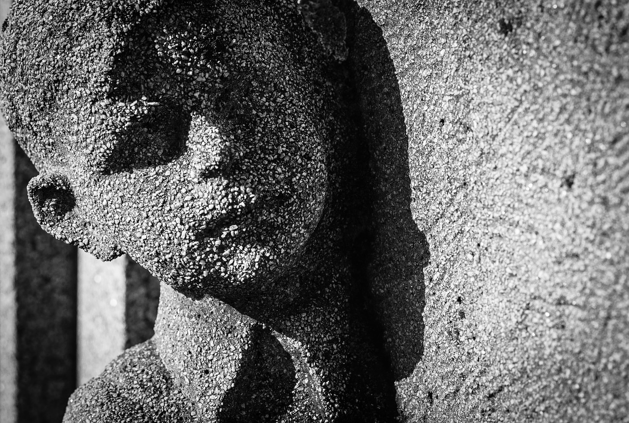 Image - face boy death grave cemetery