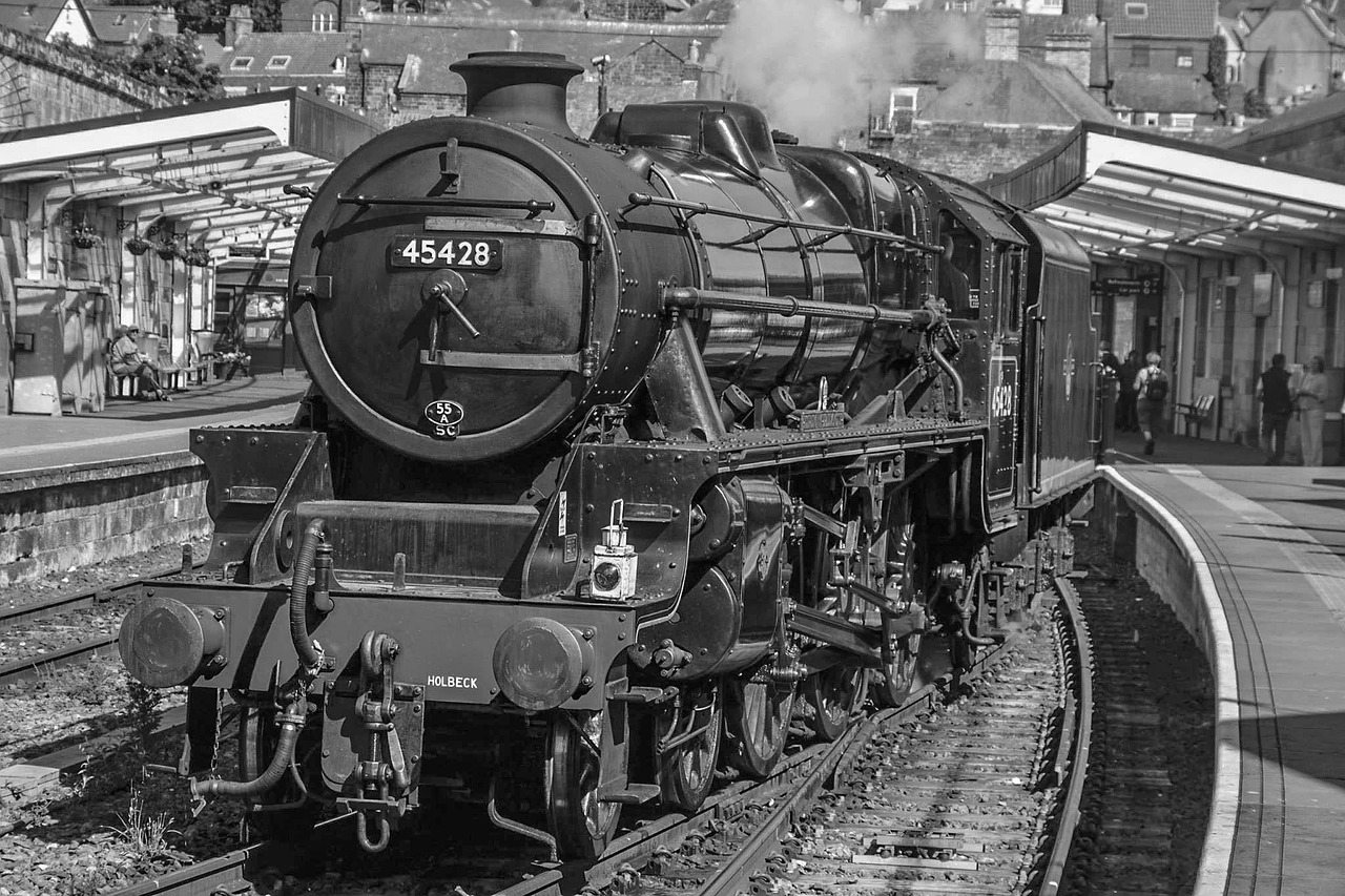 Image - steam train whitby england old