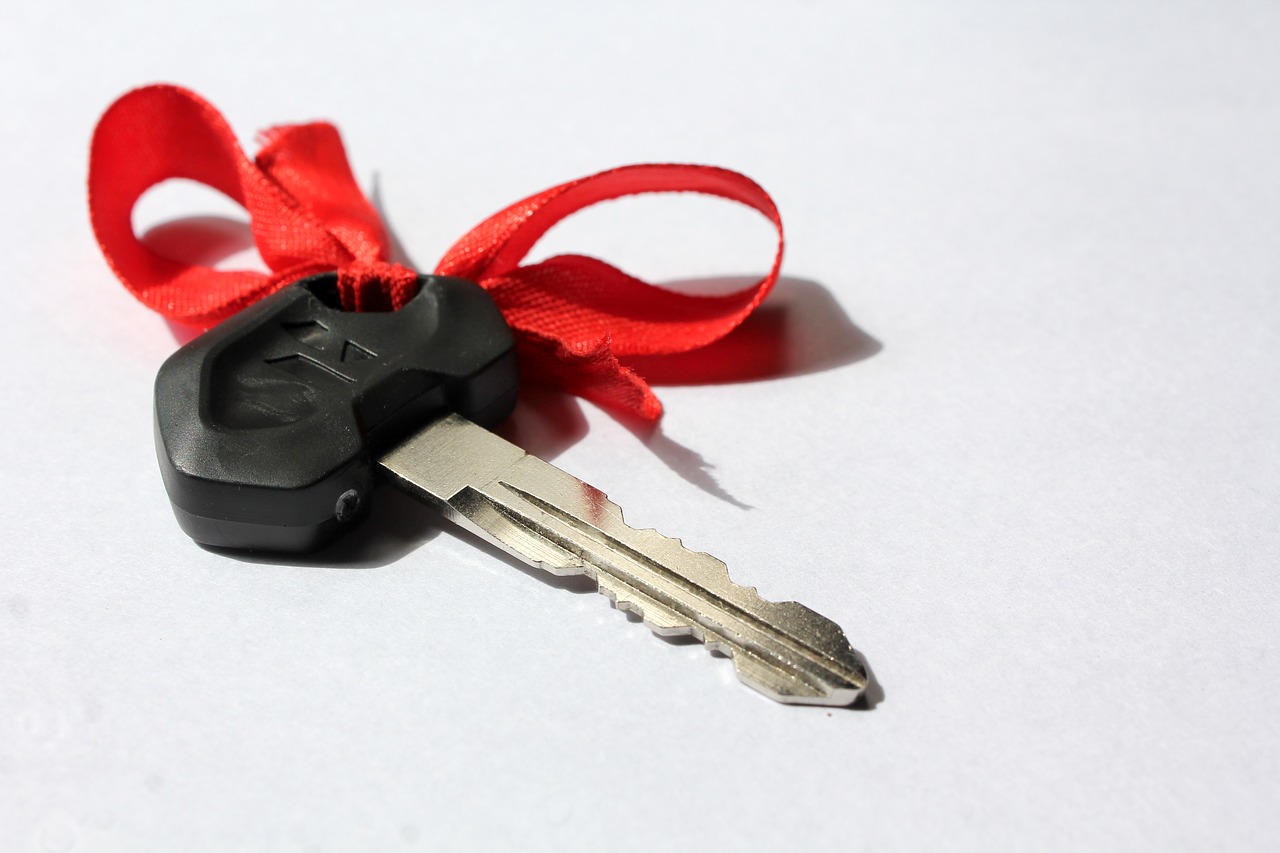 Image - key scooter hero gift new bike