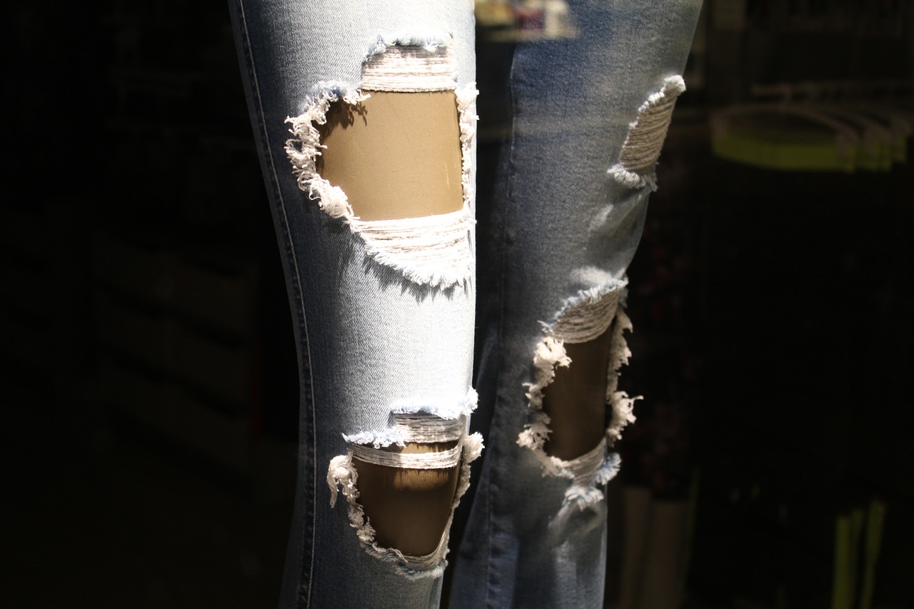 Image - jeans ripped jeans legs dummy shop