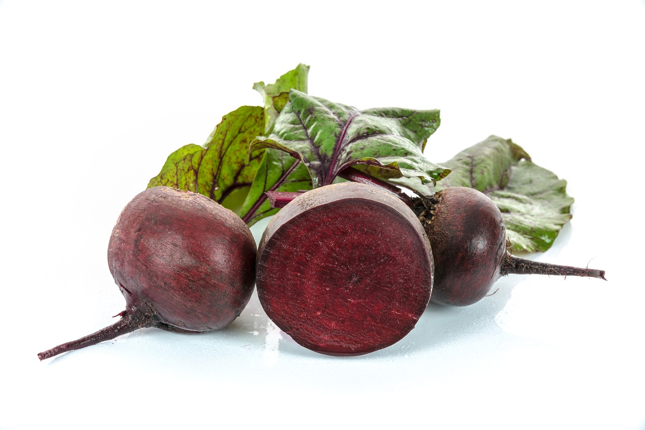 Image - red beets vegetables foliage