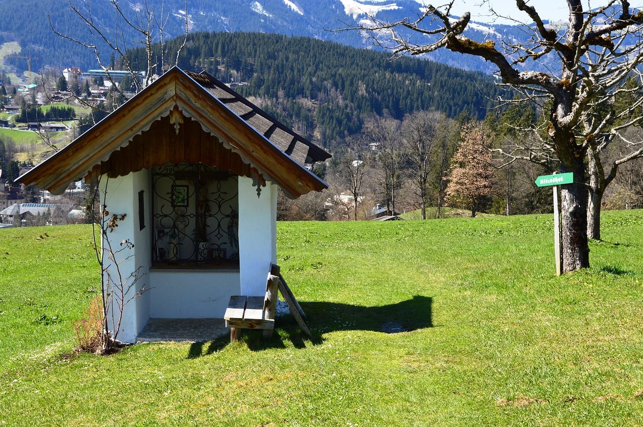 Image - wayside cross kitzbühel spring