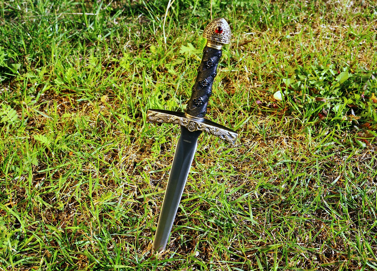 Image - weapon knife dagger symbol grass