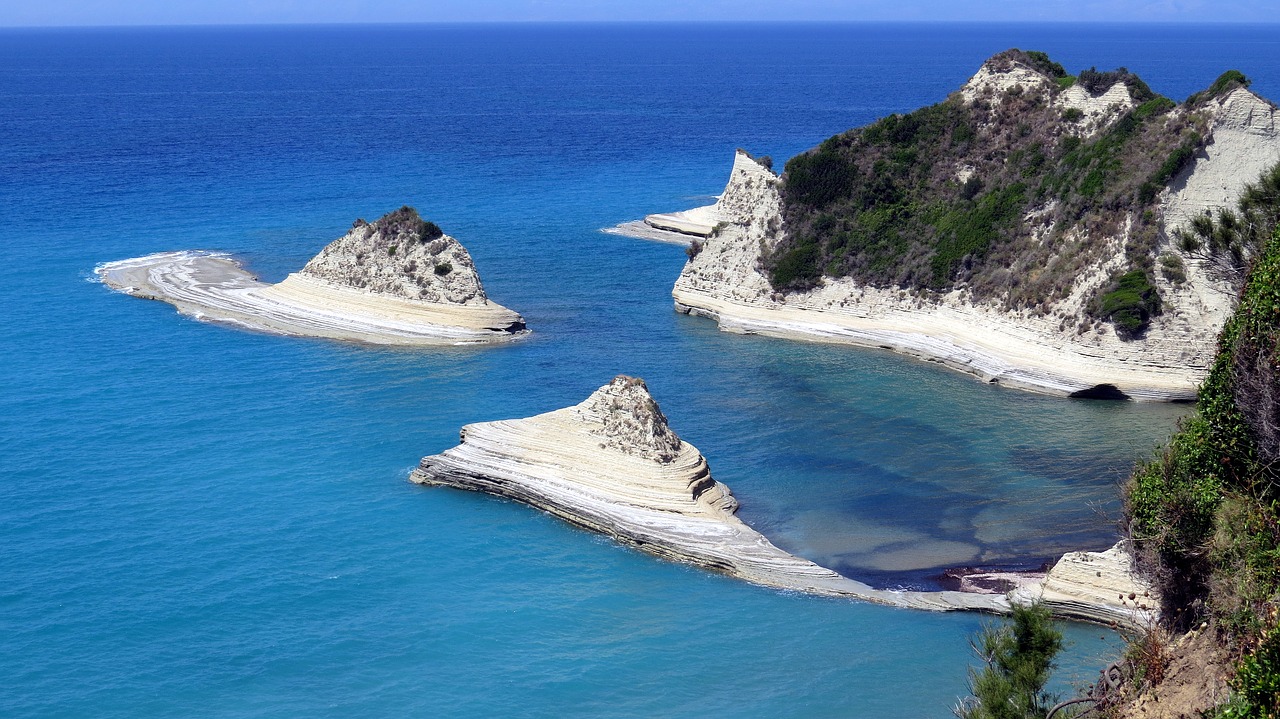 Image - cove beach rock turquoise corfu