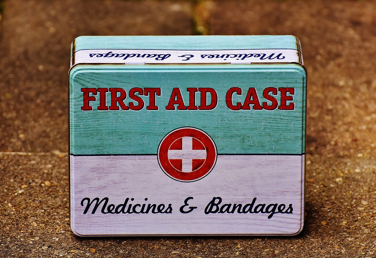 Image - first aid box tin can sheet color