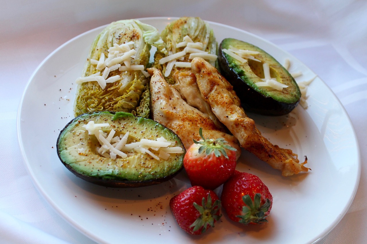 Image - chicken avocado heart salad