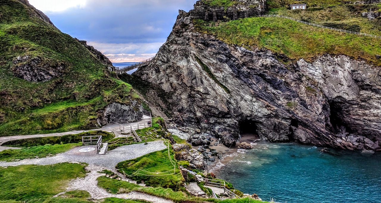 Image - coast cornwall tintagel cove bay