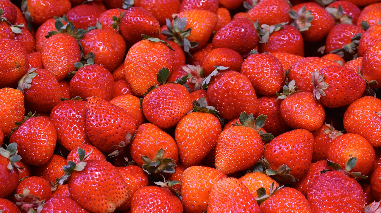 Image - strawberries background market