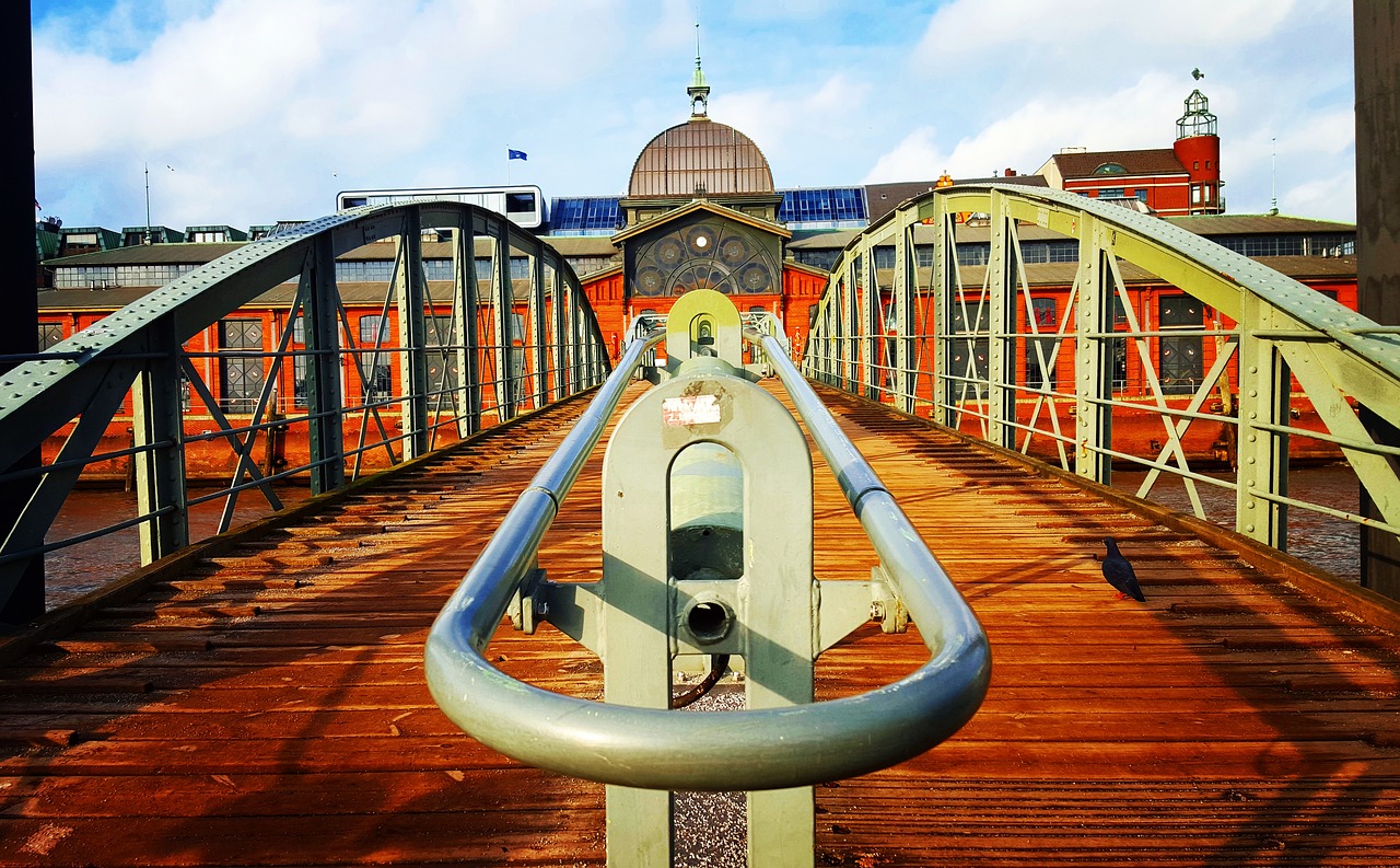 Image - hamburg port fish market city elbe