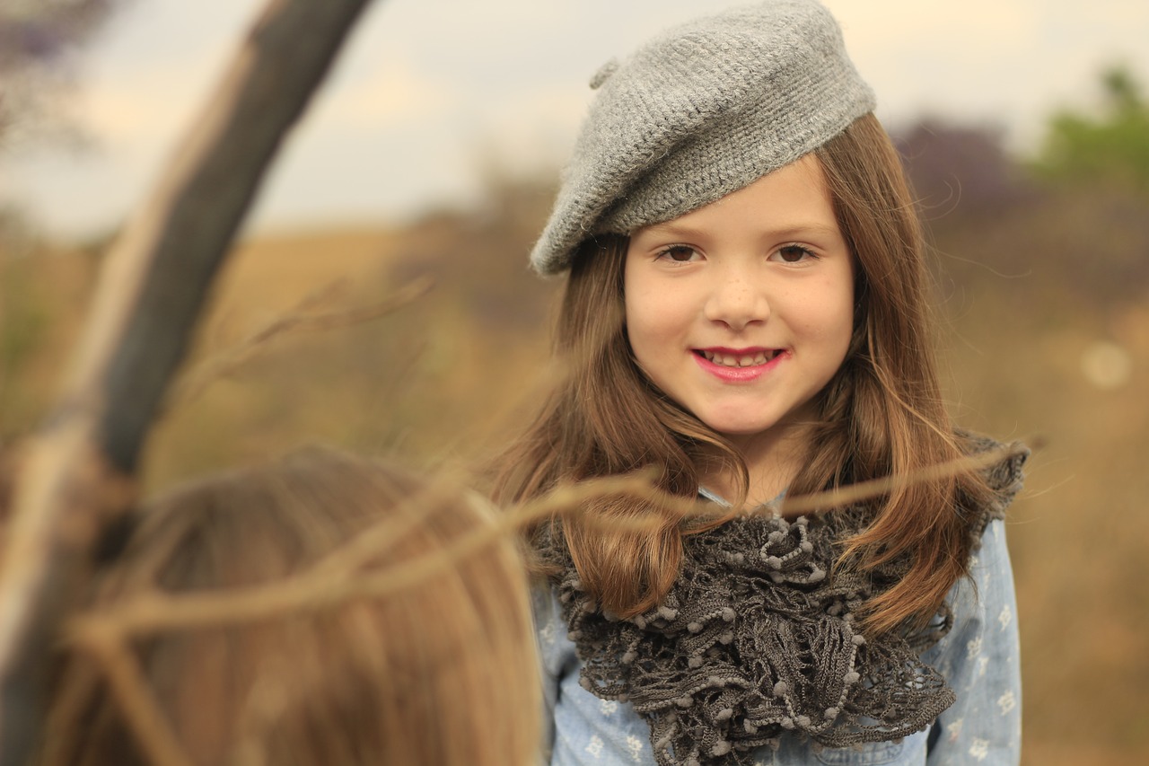 Image - child beret cold autumn lipstik