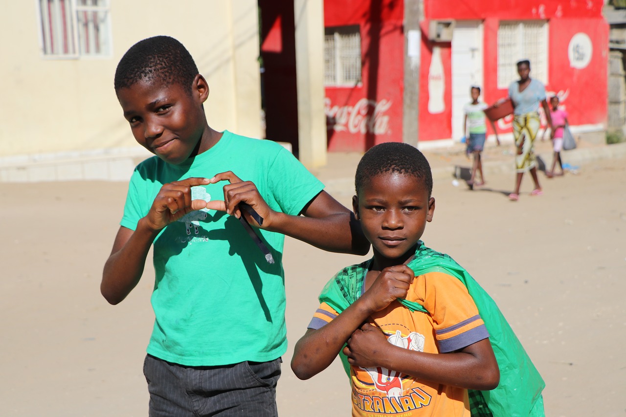 Image - heart children africa street