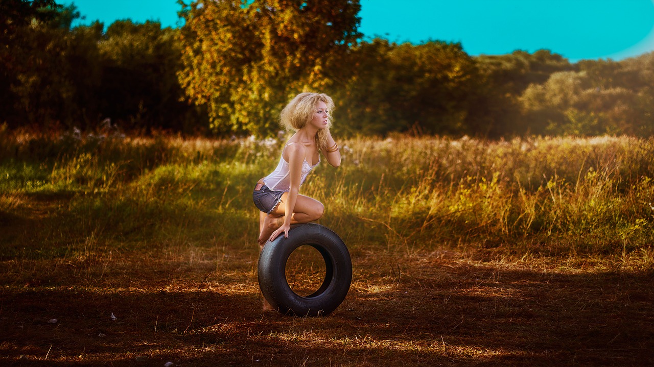 Image - girl with a wheel photoshoot