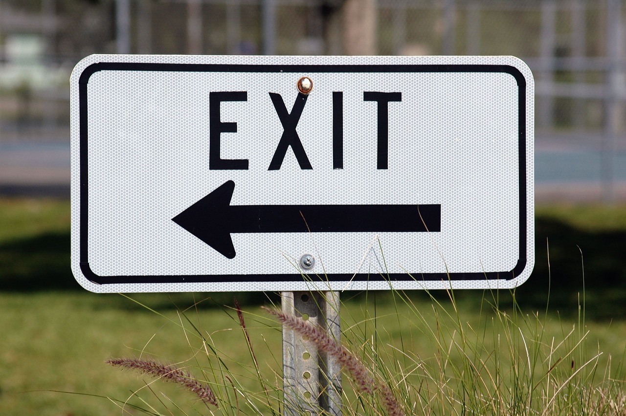 Image - exit sign sign direction arrow