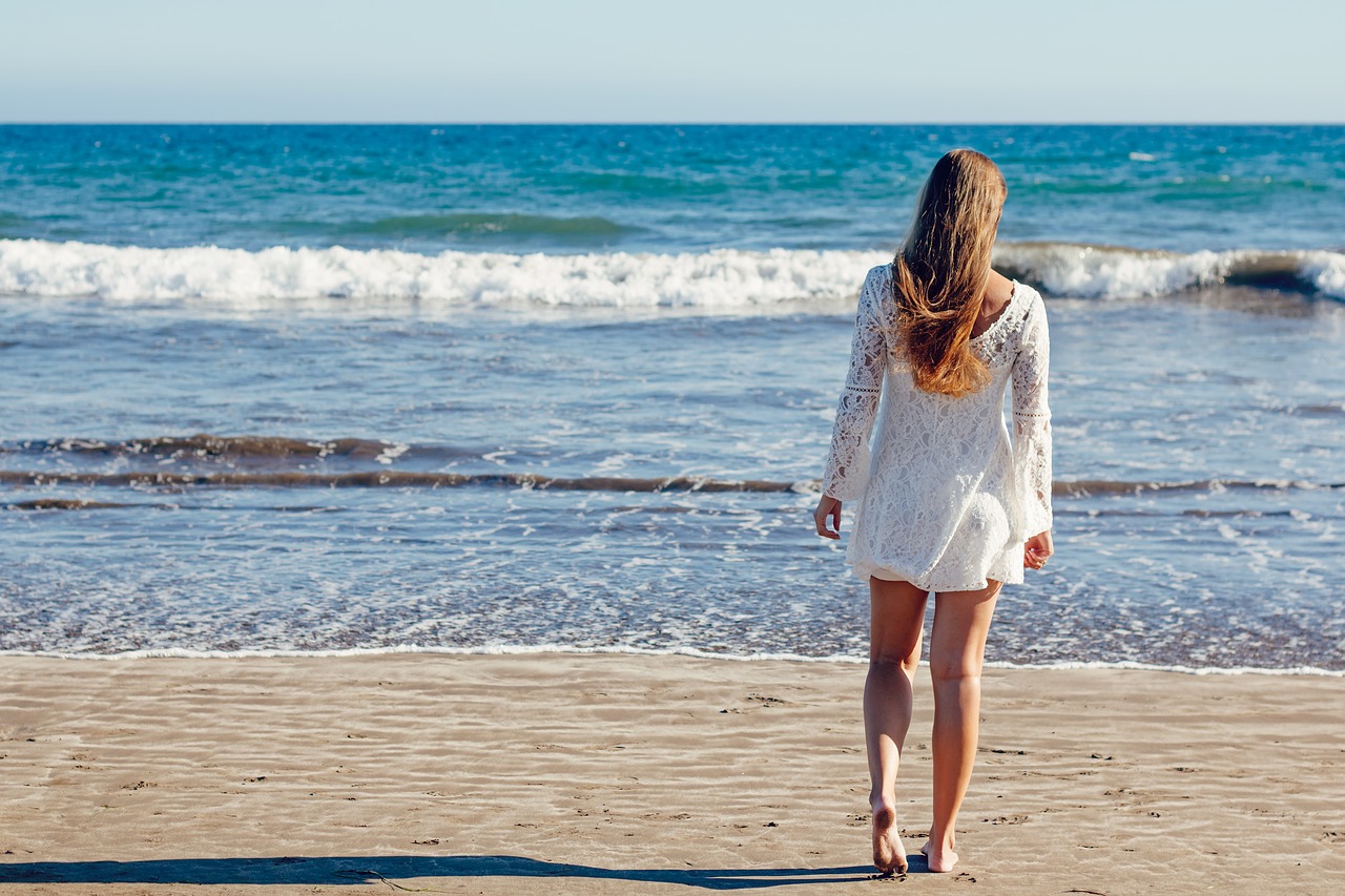 Image - young woman woman sea ocean