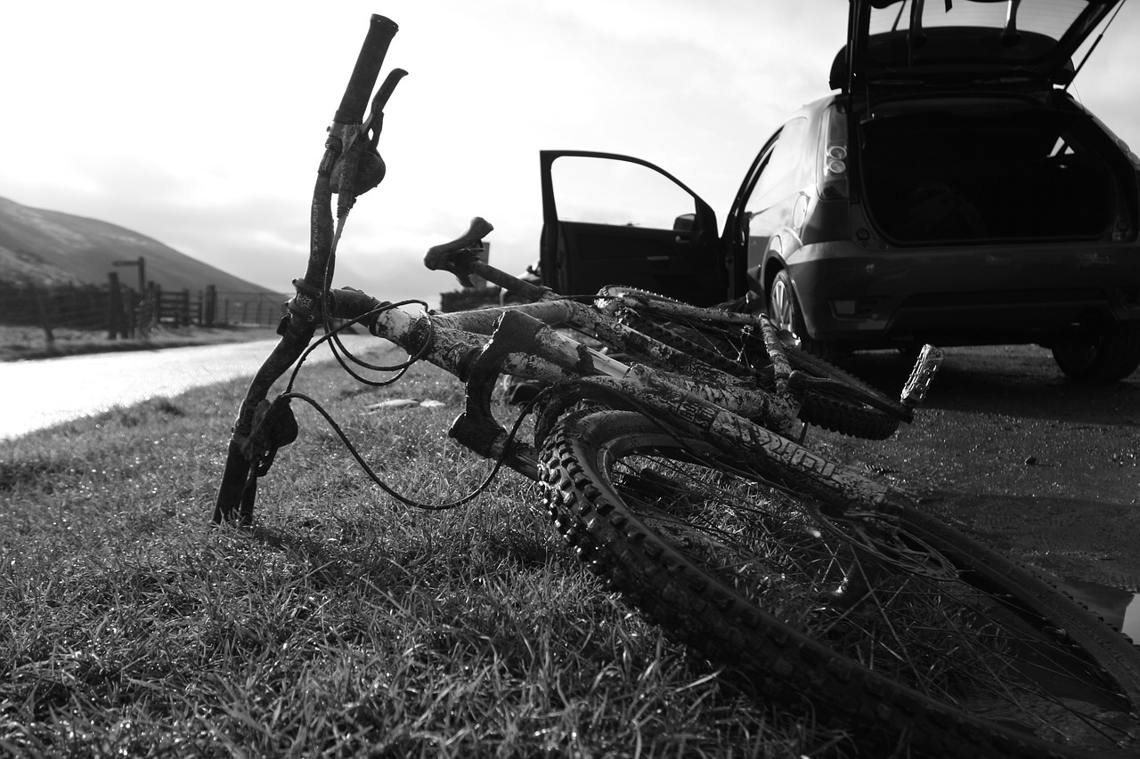 Image - bicycle mountain wales moel arthur