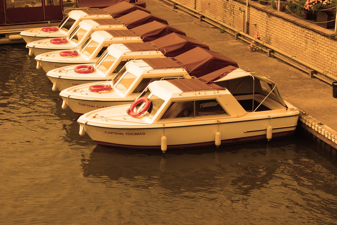 Image - boat sepia river thames england