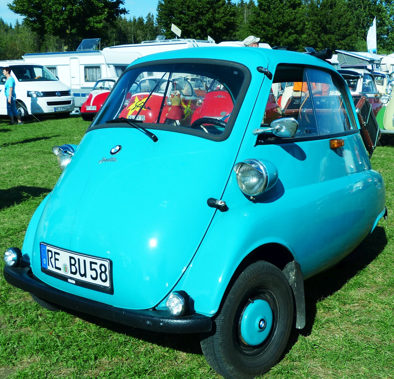 Image - bmw isetta snogging ball oldtimer