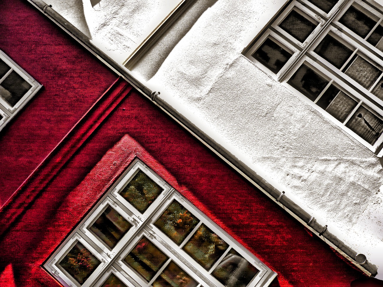 Image - house facade lübeck windows red