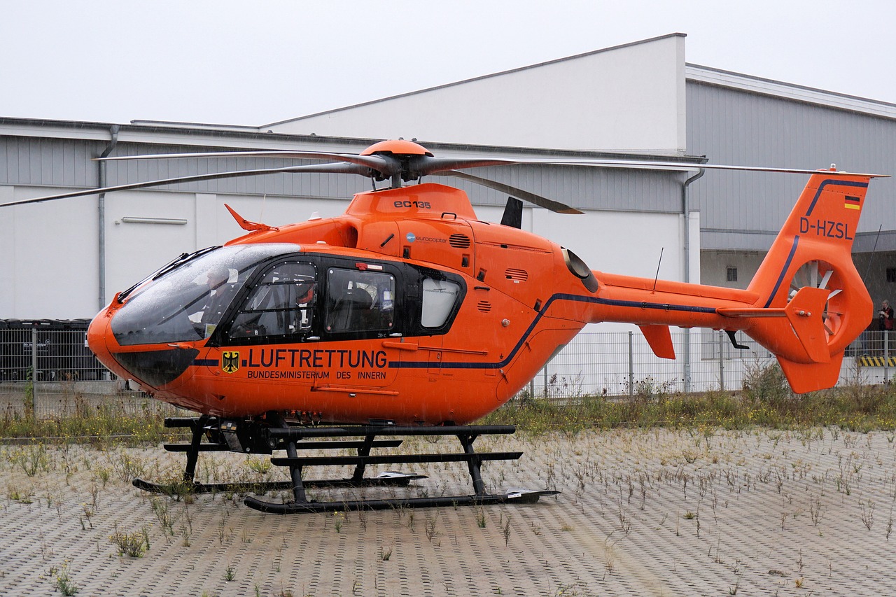 Image - helicopter rescue fly help rotor