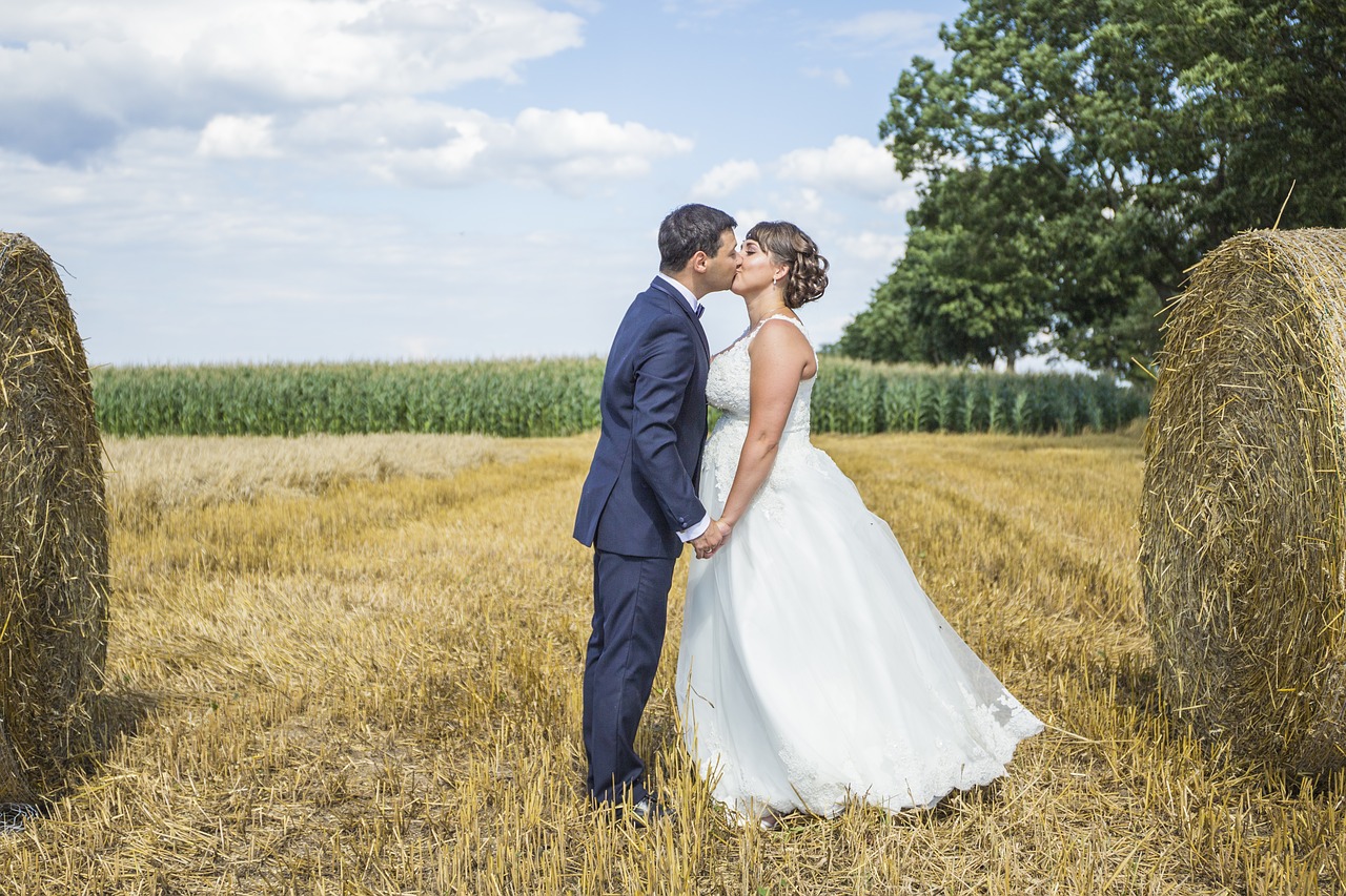 Image - young couple love corn sweethearts