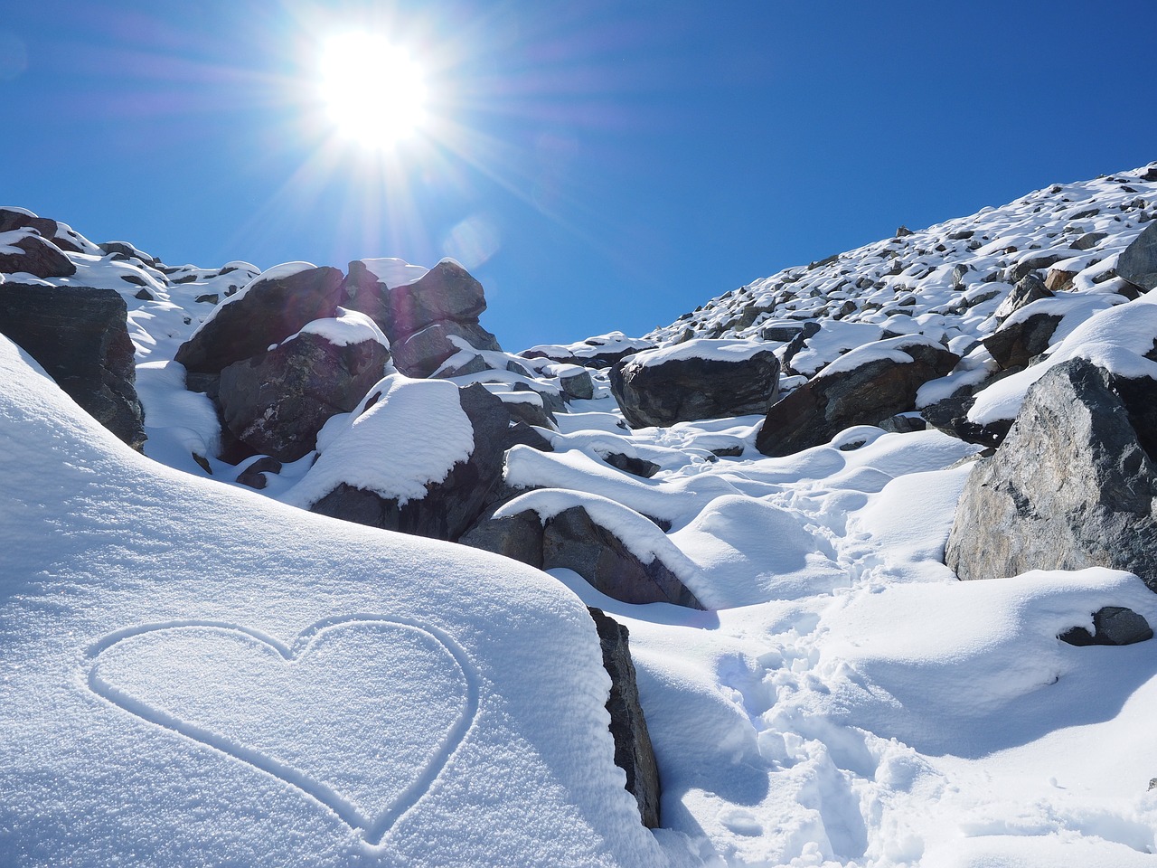 Image - sun snow heart herzchen stones