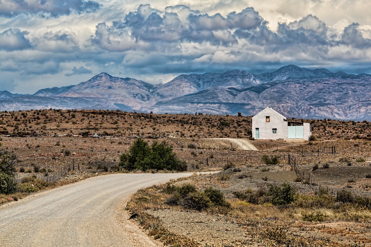 Image - solitude alone mountains clouds