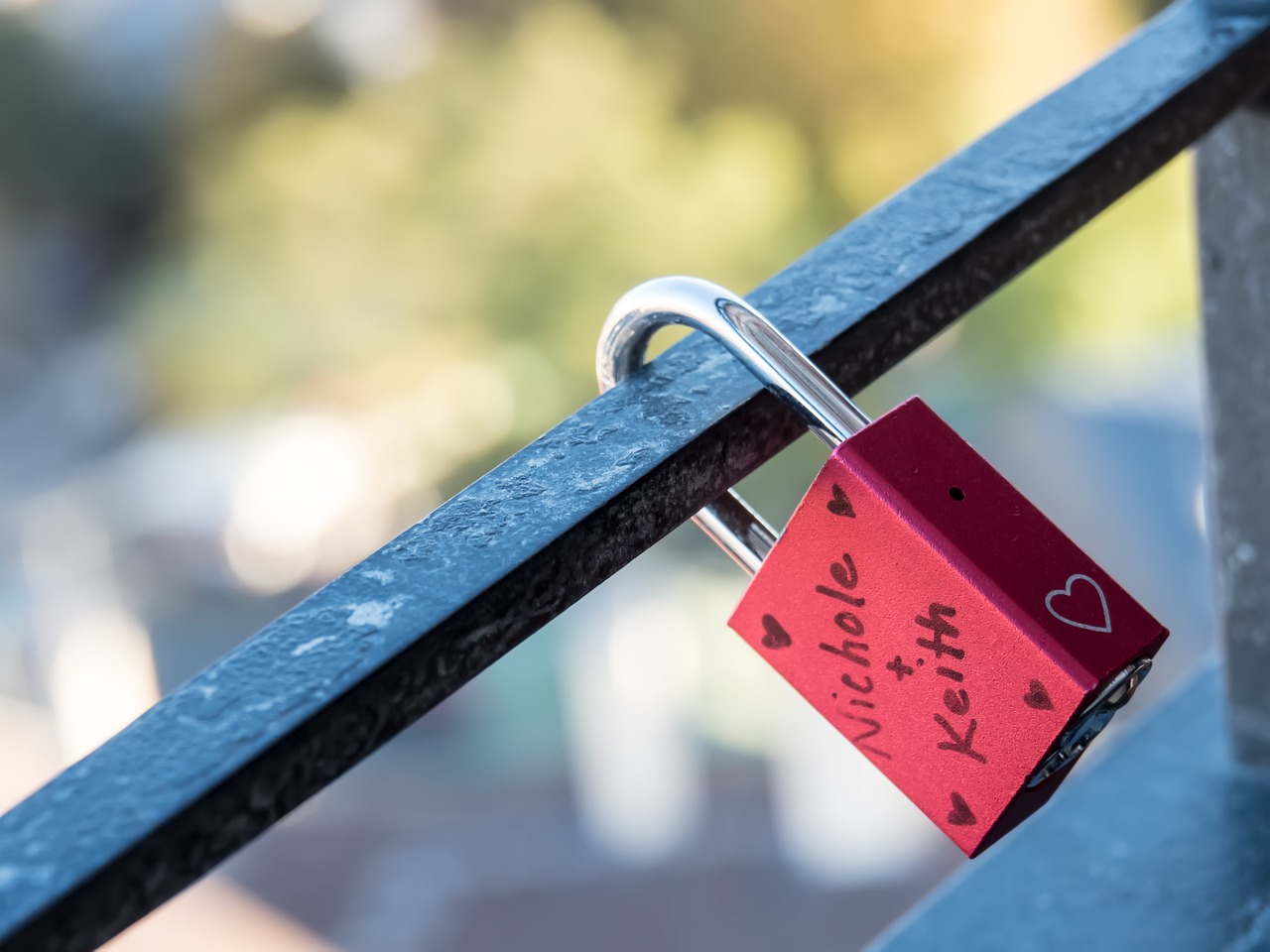 Image - grating padlock love metal symbol