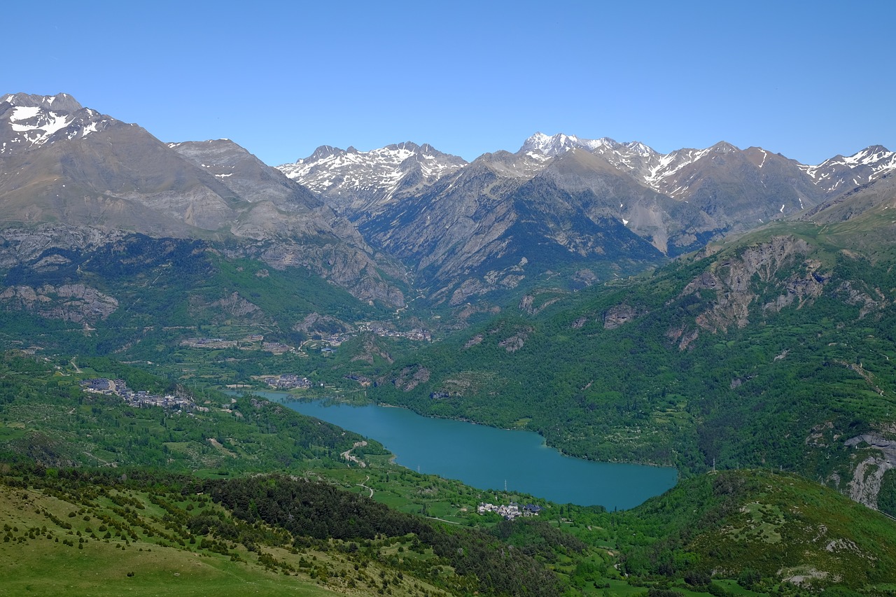 Image - pyrenees lake landscape mountains