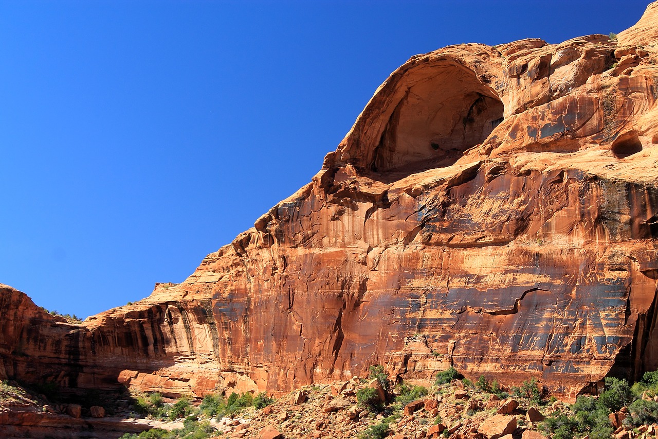 Image - canyon lands arch sandstone