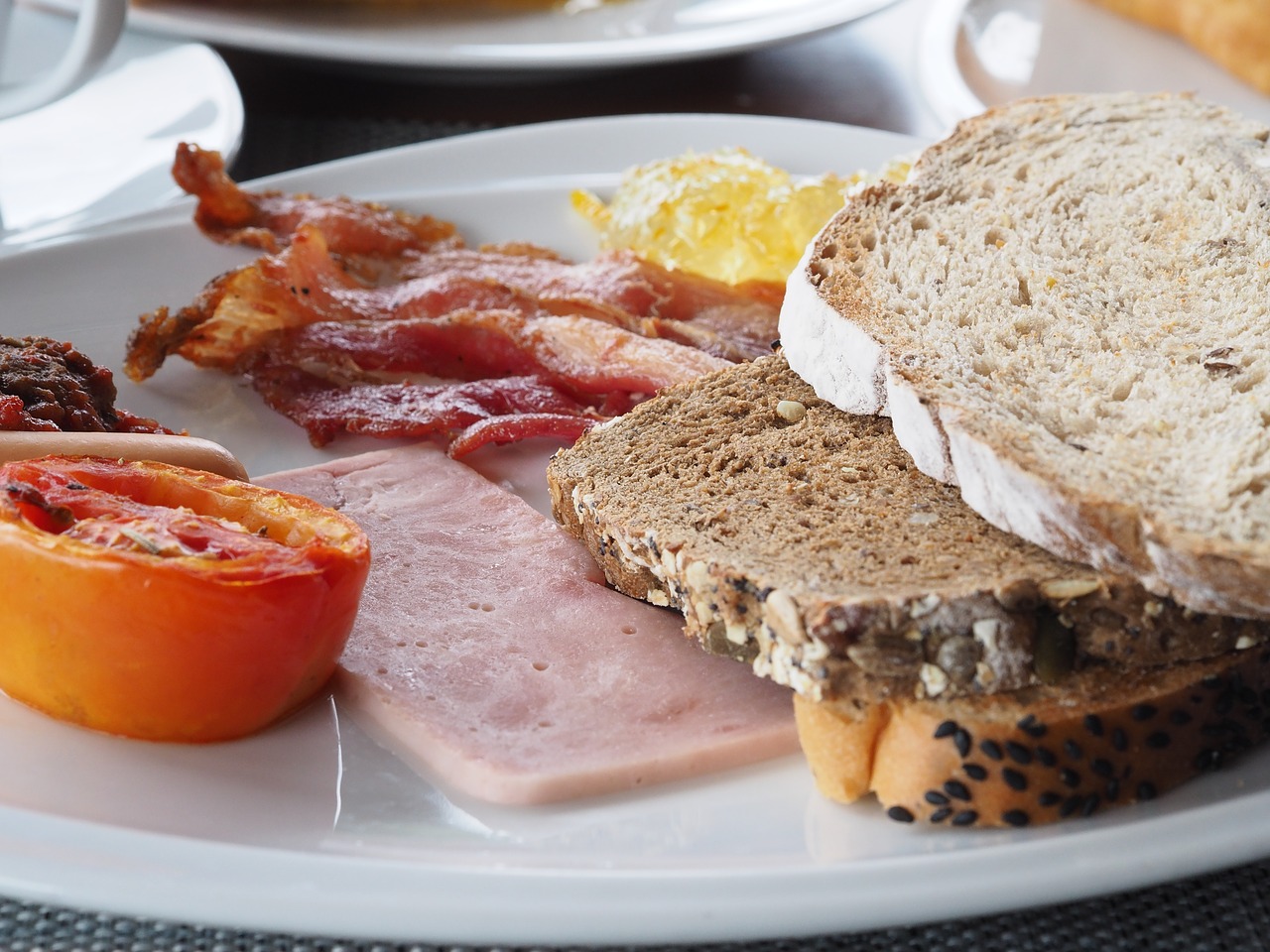 Image - breakfast bread bacon sausage