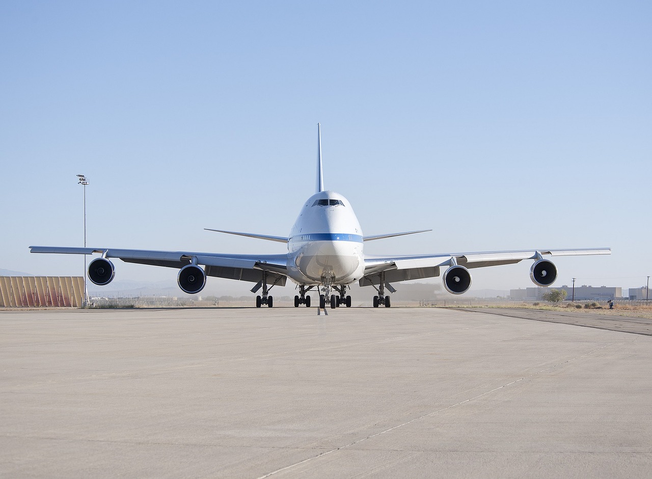 Image - jetliner boeing 747sp modified