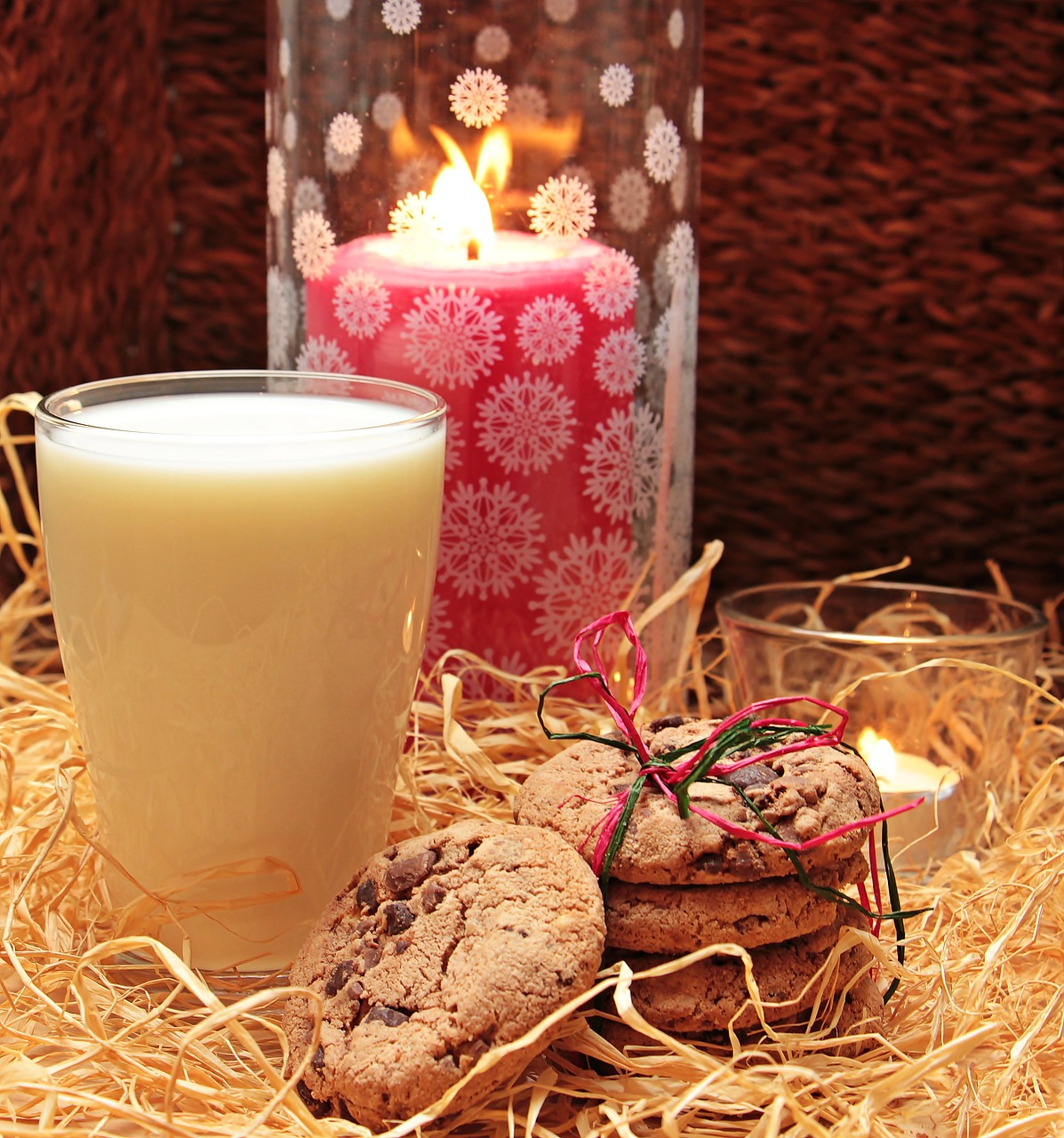 Image - milk glass of milk cookies