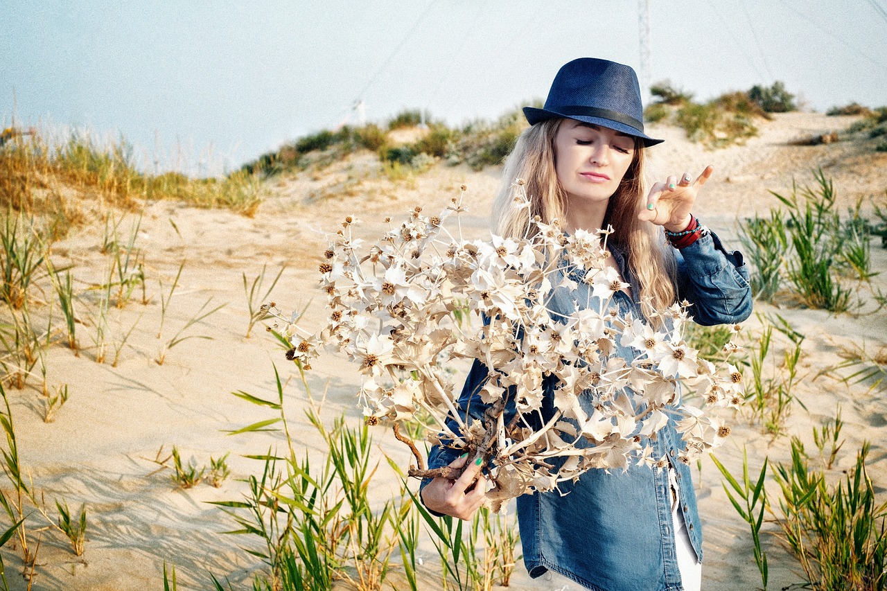 Image - girl summer desert greens