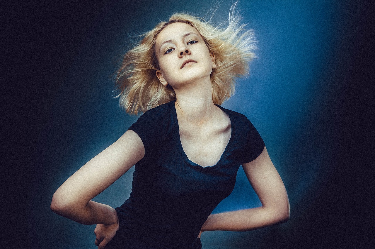 Image - girl lady woman madame model thin