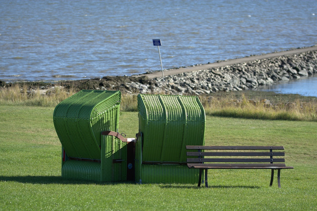 Image - beach chair green beach rush