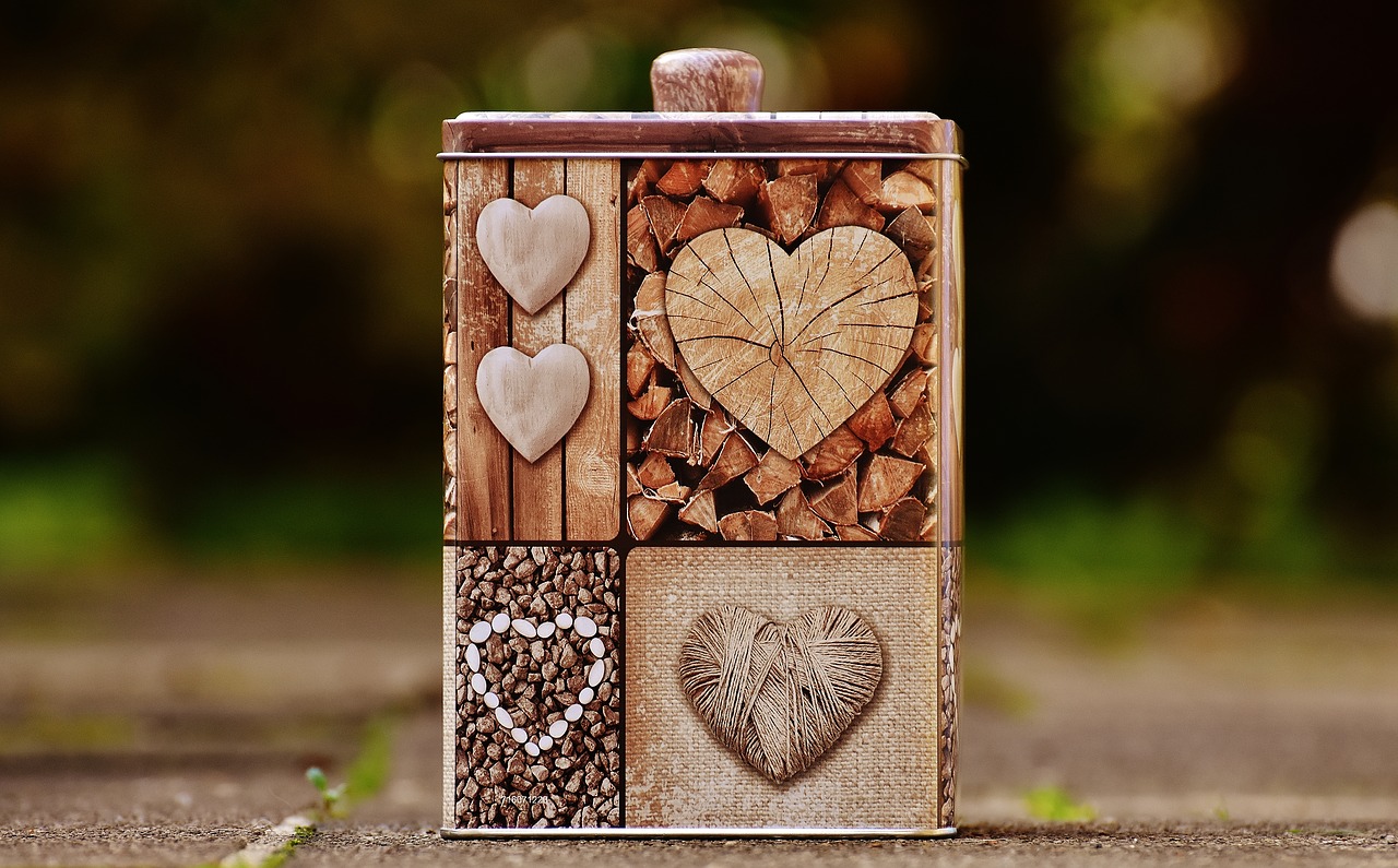 Image - box heart love storage packaging