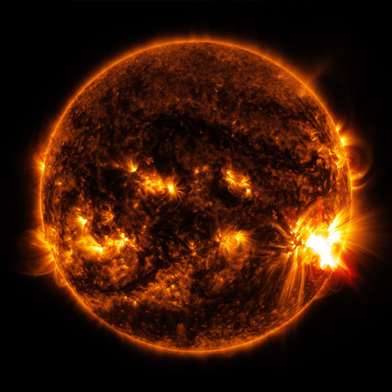 Image - solar flare sun eruption energy