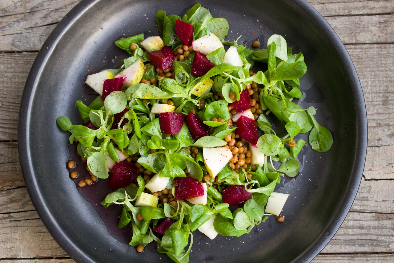 Image - salad lenses pear beets vegetarian