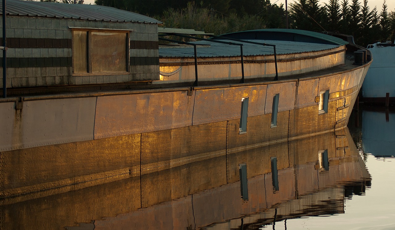 Image - peniche channel navigation