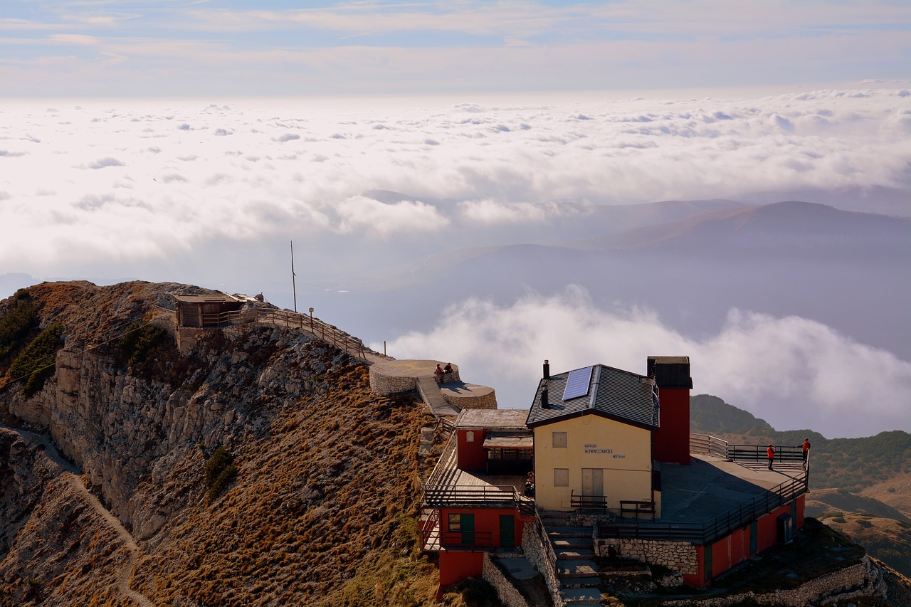 Image - refuge fraccaroli carega mountains