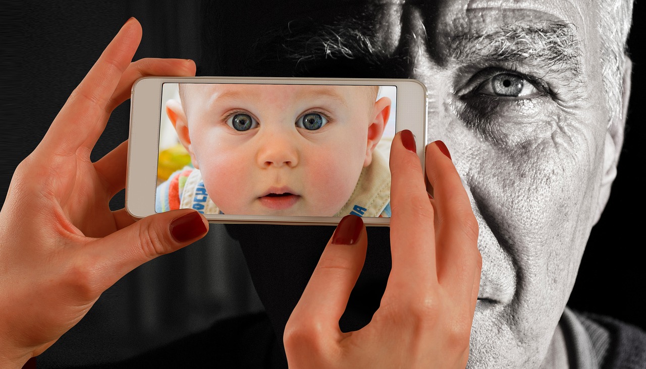 Image - smartphone face man old baby