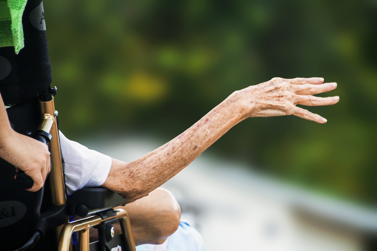 Image - hospice wrinkled hand elderly old