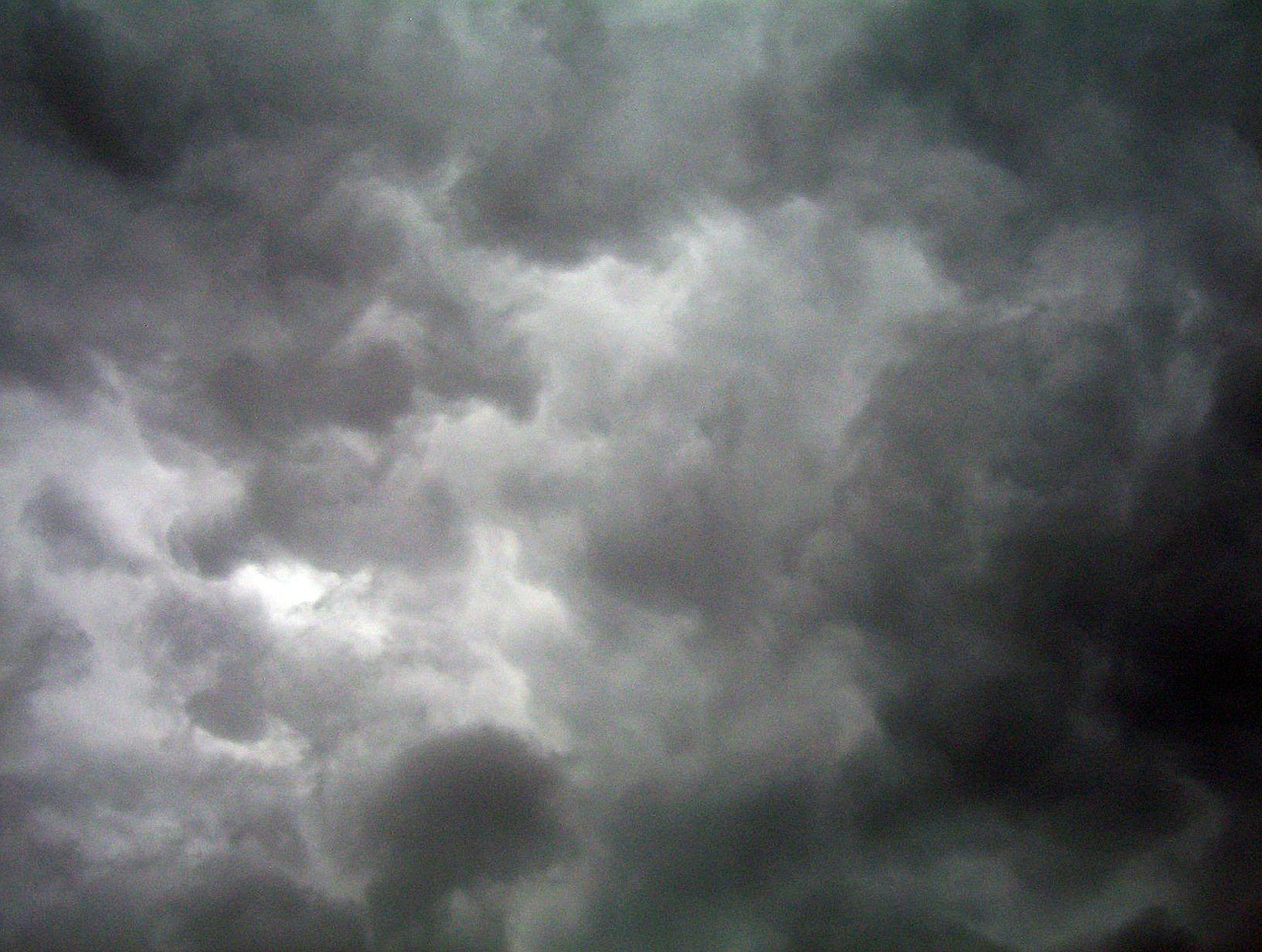 Image - clouds dark grey sky dramatic